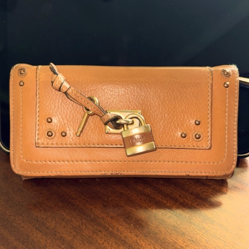 Chloe’ Paddington Long Wallet With Working Lock And Key